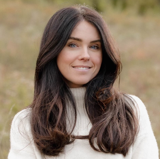 headhsot photo of the author